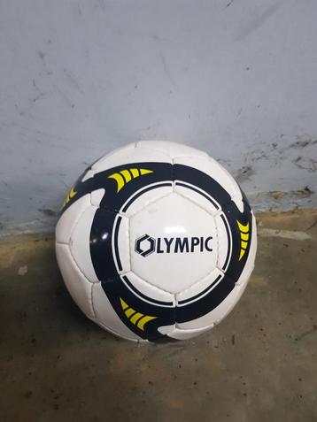 Olympic voetbal maat 3 beschikbaar voor biedingen