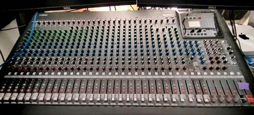 Yamaha mgp32x 32 kanaals mixer, Muziek en Instrumenten, Mengpanelen, Zo goed als nieuw, Ophalen