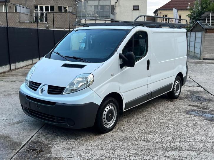Renault trafic / LICHTEVRACHT / 3zit / 2007, Auto's, Bestelwagens en Lichte vracht, Bedrijf, Te koop, Achteruitrijcamera, Renault