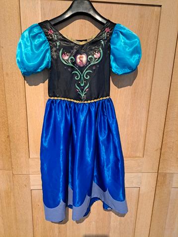 Kostuums carnaval beschikbaar voor biedingen