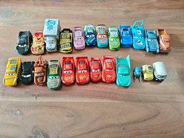 Groot lot speelgoedautos  beschikbaar voor biedingen