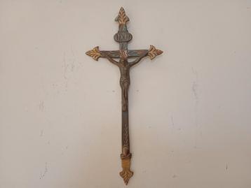 Crucifix ancien, Enlèvement ou Envoi, Utilisé