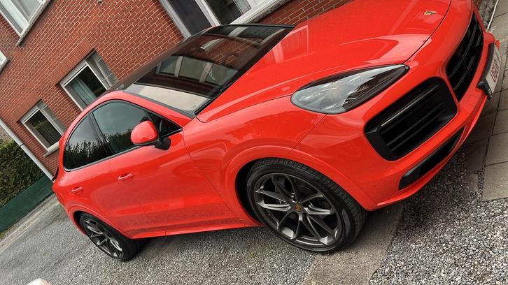 Pack Porsche Cayenne Coupé GTS, Autos, Porsche, Particulier, Cayenne, Caméra 360°, 4x4, Adapté aux personnes handicapées, ABS