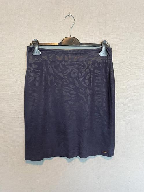 Donkerblauwe rok met patroon van Vila Joy (40), Kleding | Dames, Rokken, Zo goed als nieuw, Maat 38/40 (M), Blauw, Boven de knie