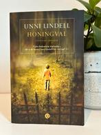 Unni Lindell - Honingval, Boeken, Ophalen of Verzenden, Gelezen, Unni Lindell