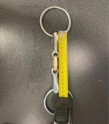 Dubbel gebroken watertrens beschikbaar voor biedingen