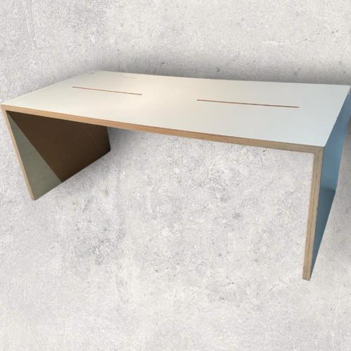 Table de bureau blanche, 2 personnes, fentes d'entrée de câb, Articles professionnels, Aménagement de Bureau & Magasin | Mobilier de bureau & Aménagement