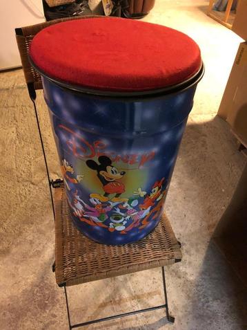 Disney zitbak, Enlèvement