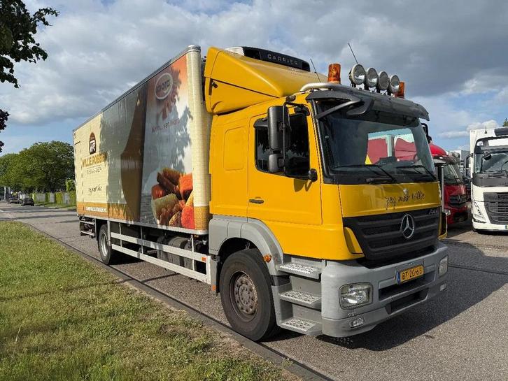 Mercedes-Benz  Axor 1824 2008 euro 5 chereau + carrier 950 M, Auto's, Vrachtwagens, ABS, Airconditioning, Cruise Control, Mercedes-Benz
