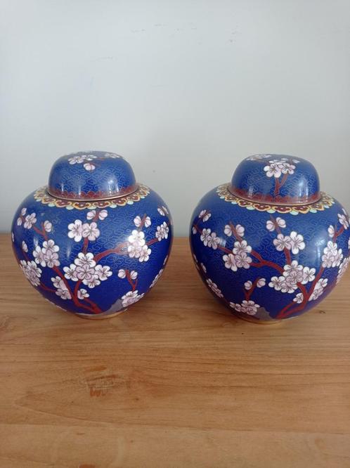 Twee cobalt blauwe gemberpotten cloisonné, Antiek en Kunst, Antiek | Keramiek en Aardewerk, Ophalen of Verzenden