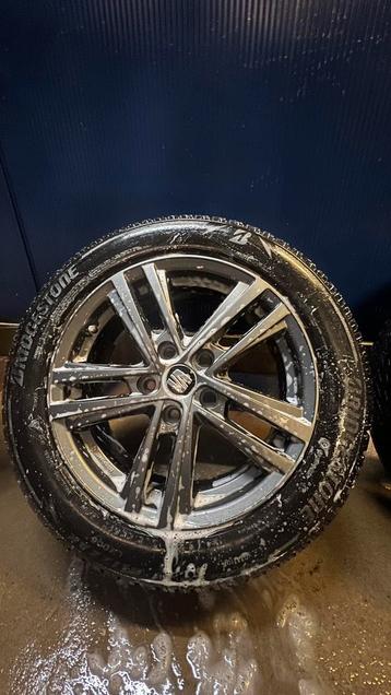 Pneus hiver 205/55 R16 91H Seat Leon Blizzak beschikbaar voor biedingen