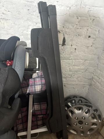 Dacia Lodgy hoedenplank/bagagehoes beschikbaar voor biedingen