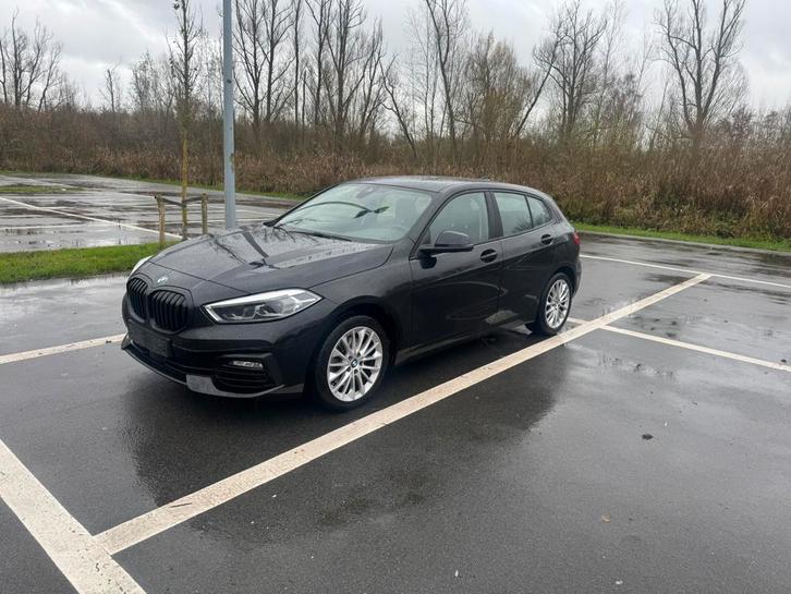 Bmw 118i 2021, Auto's, BMW, Particulier, 1 Reeks, Boordcomputer, Benzine, Euro 6, Stadsauto, 5 deurs, Handgeschakeld, Zwart, Zwart