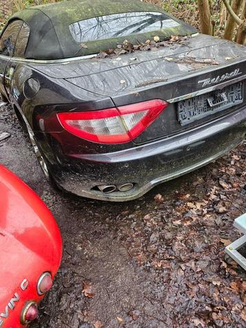 Gezocht : inbreker om koffer Maserati GranCabrio te openen beschikbaar voor biedingen