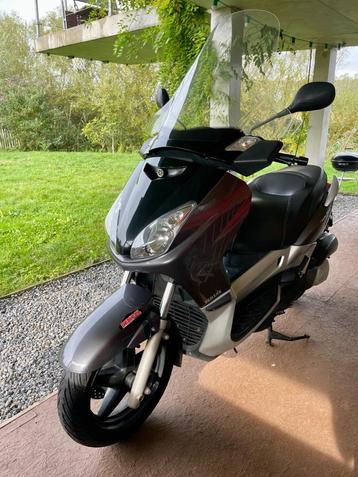 YAMAHA X-Max 250 beschikbaar voor biedingen
