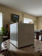 AEG kleine koelkast, Elektronische apparatuur, Koelkasten en IJskasten, Ophalen, Zonder vriesvak, Minder dan 85 cm, 45 tot 60 cm