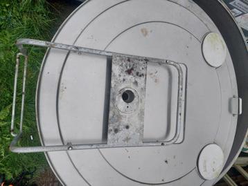 Tank à lait (refroidisseur mélangeur à lait) beschikbaar voor biedingen