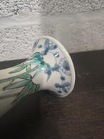 Antiek japans vaasje, Antiek en Kunst, Antiek | Porselein, Ophalen of Verzenden