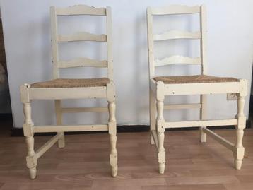 Schitterende Vintage Brutalist stoelen met wit gepatineerd r beschikbaar voor biedingen