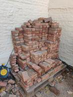 Gratis! Half pallet bakstenen (oud Tongeren), Doe-het-zelf en Bouw, Metselstenen, Ophalen, Zo goed als nieuw, Bakstenen