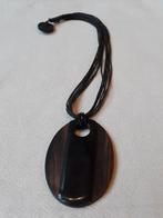 Collier avec pendentif imitation bois, Avec pendentif, Utilisé, Enlèvement ou Envoi