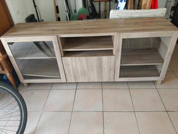 Tv meubel / lage kast  beschikbaar voor biedingen
