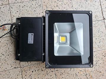 Led Verstraler beschikbaar voor biedingen