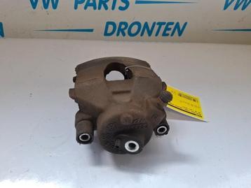 Remklauw (Tang) rechts-voor van een Volkswagen UP beschikbaar voor biedingen