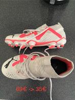 Chaussures foot taille 32, Sport en Fitness, Voetbal, Schoenen, Zo goed als nieuw