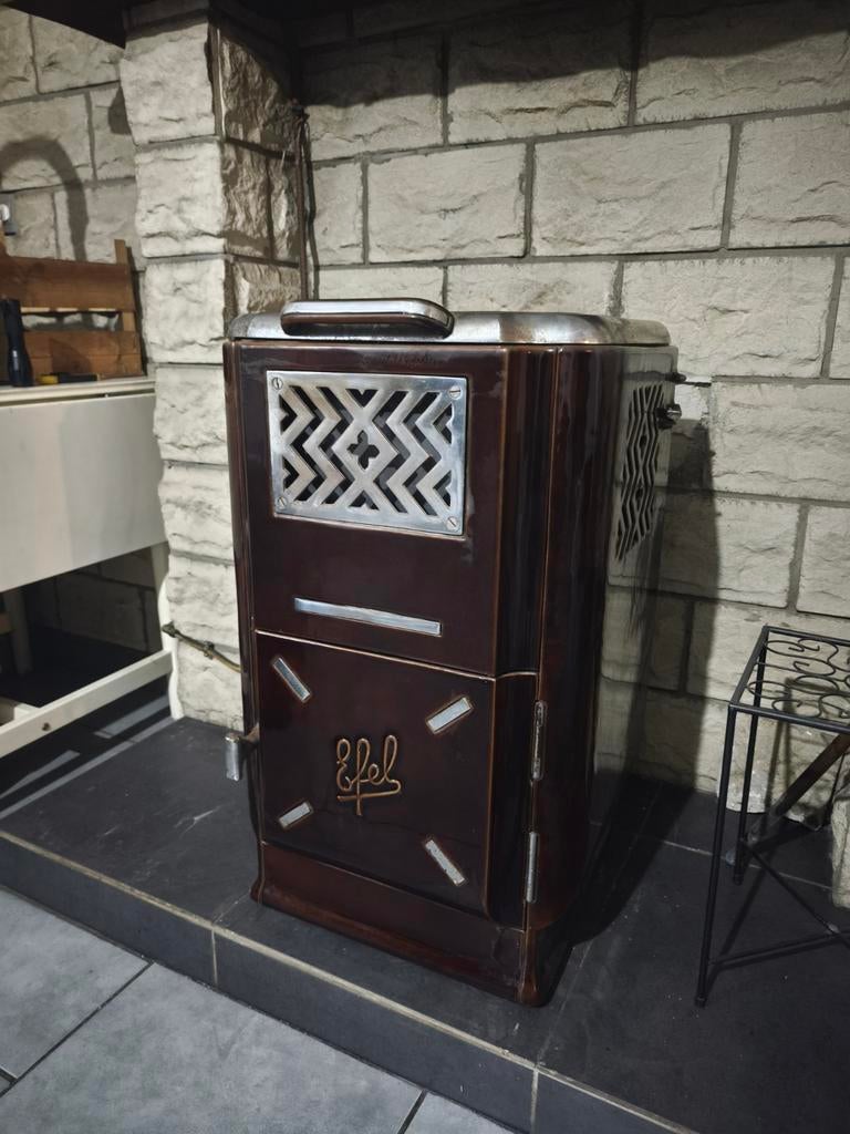 Poêle a charbon vintage (vendu), Maison & Meubles, Poêles, Utilisé, Poêle à charbon, Enlèvement