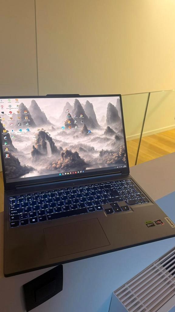 Lenovo legion slim 5 rtx 4070, Computers en Software, Windows Laptops, Zo goed als nieuw, 15 inch, SSD, 4 Ghz of meer, 16 GB, Azerty