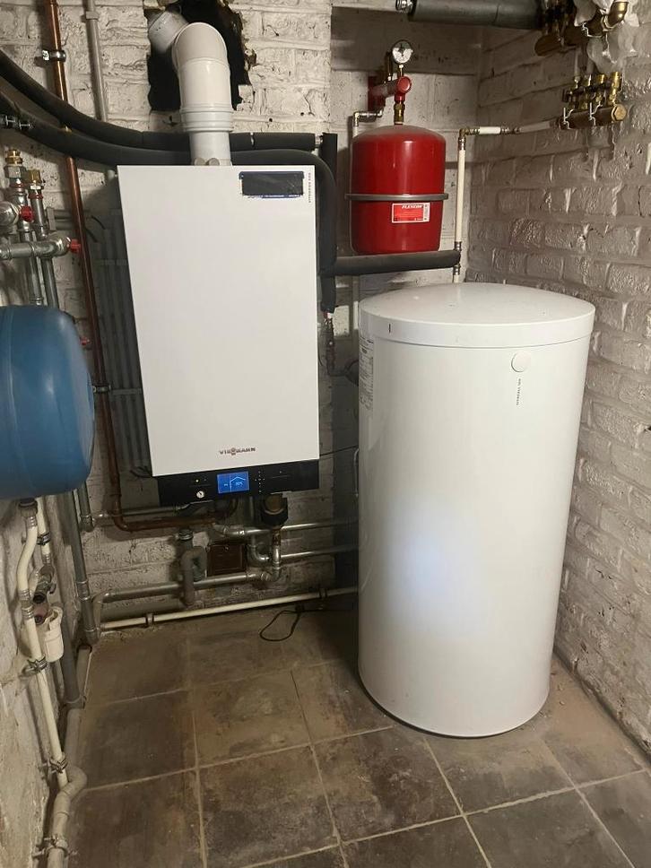 Vitodens 200 + Vitocell 100-W, Bricolage & Construction, Chauffe-eau & Boilers, Utilisé, Boiler, Gaz naturel, 100 litres ou plus