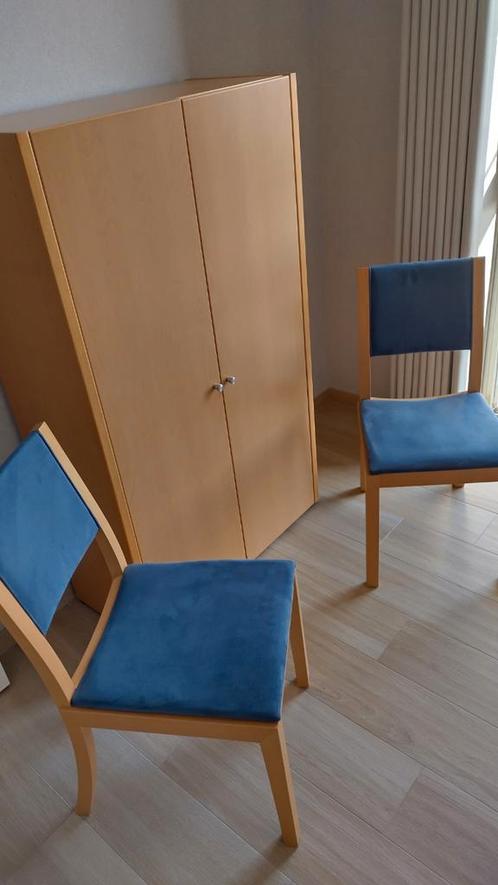 Commodekast en 4 stoelen Hülsta, Huis en Inrichting, Stoelen, Zo goed als nieuw, Vier, Hout, Overige kleuren, Ophalen of Verzenden