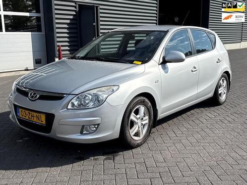 Hyundai I30 1.6i Dynamic Automaat, Airco, Cruise Control, Auto's, Hyundai, Bedrijf, Te koop, i30, ABS, Airbags, Airconditioning