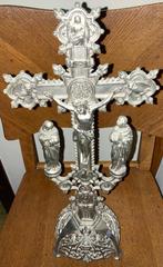 Antieken spelter kruisbeeld met evangelisten, Antiek en Kunst, Antiek | Religieuze voorwerpen, Ophalen