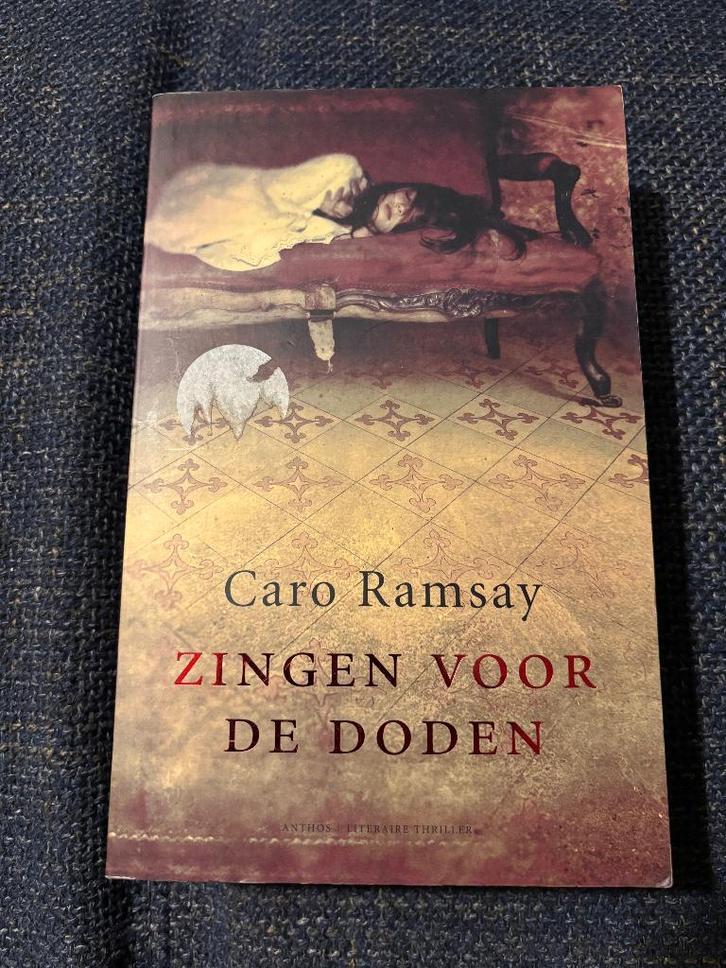 Caro Ramsay : zingen voor de doden, Livres, Thrillers, Utilisé, Reste du monde, Enlèvement ou Envoi