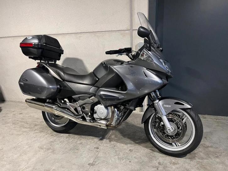 Honda Deauville NT 700 met topcase (bj 2007), Motoren, Motoren | Honda, Bedrijf, Toermotor, meer dan 35 kW