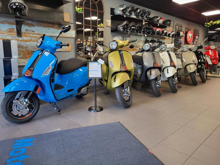 Vespa GTS 125 Super Sport E5+, Motos, Motos | Piaggio, Entreprise, Scooter, jusqu'à 11 kW, 1 cylindre, Permis Moto A1 minimum
