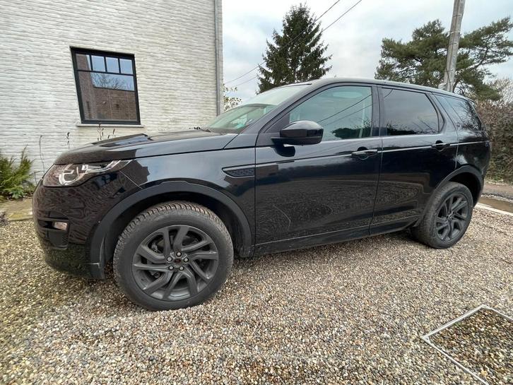 Land Rover Discovery Sports édition noire, Autos, Land Rover, Particulier, Caméra 360°, 4x4, ABS, Caméra de recul, Airbags, Air conditionné