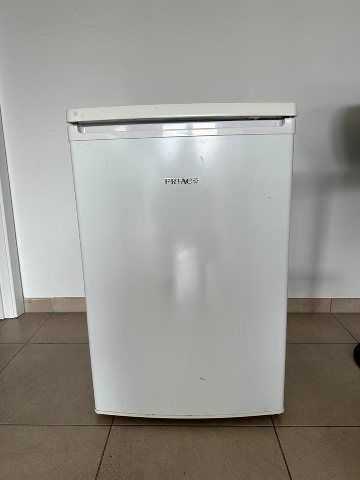 FRIAC tafelkoelkast met mini-vriezer, Elektronische apparatuur, Vriezers en Diepvrieskisten, Gebruikt, Ophalen