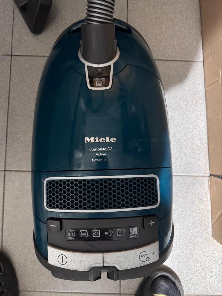 Aspirateur Miele, Electroménager, Aspirateurs, Comme neuf, Aspirateur, Sac à poussière, Enlèvement