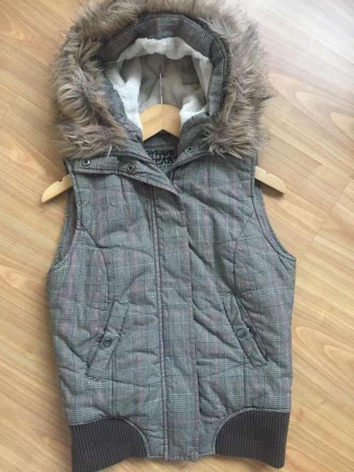 Jas zonder mouwen met kap maat S / small / 36 als nieuw, Kleding | Dames, Jassen | Zomer, Zo goed als nieuw, Maat 36 (S), Ophalen of Verzenden
