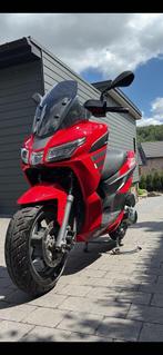 À VENDRE : APRILIA SXR 50 cm³ - SÉRIE SPÉCIALE SPORT CARBONE, Fietsen en Brommers, Ophalen