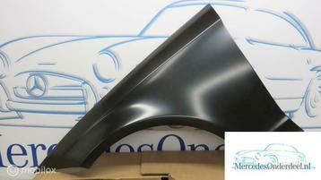 A2188800118 W218 CLS Spatbord Spatscherm links voor beschikbaar voor biedingen