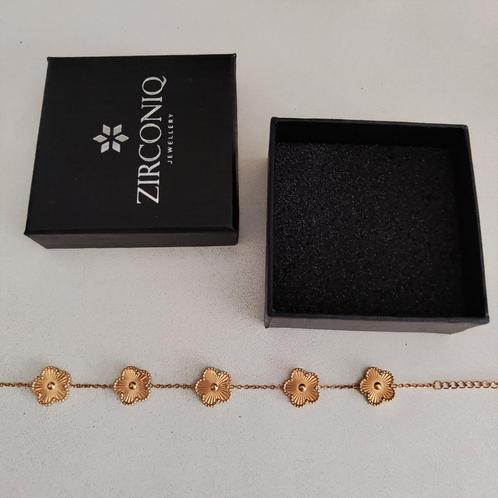 Nieuwe kleine vergulde klaverarmband, Handtassen en Accessoires, Armbanden, Nieuw, Goud, Goud, Ophalen of Verzenden