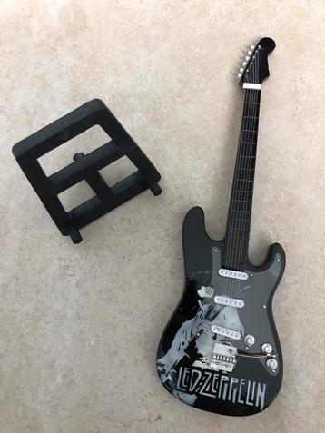 Decoratieve mini-elektrische gitaar met Led Zeppelin print