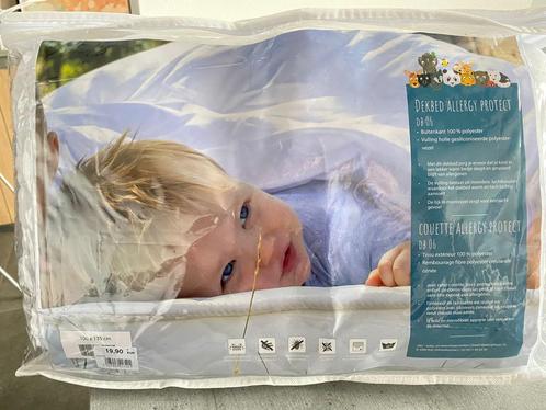 Doudou antiallergique - 100 x 135 cm, Enfants & Bébés, Chambre d'enfant | Linge de lit, Comme neuf, Couverture ou Couette, Blanc
