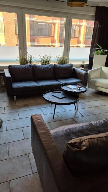 lederen salon beschikbaar voor biedingen