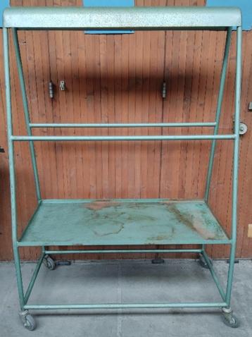 Lederen ezel. beschikbaar voor biedingen