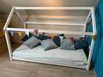 Bed huisje eenpersoons, Kinderen en Baby's, Kinderkamer | Bedden, Ophalen, 85 tot 100 cm, Gebruikt, Matras